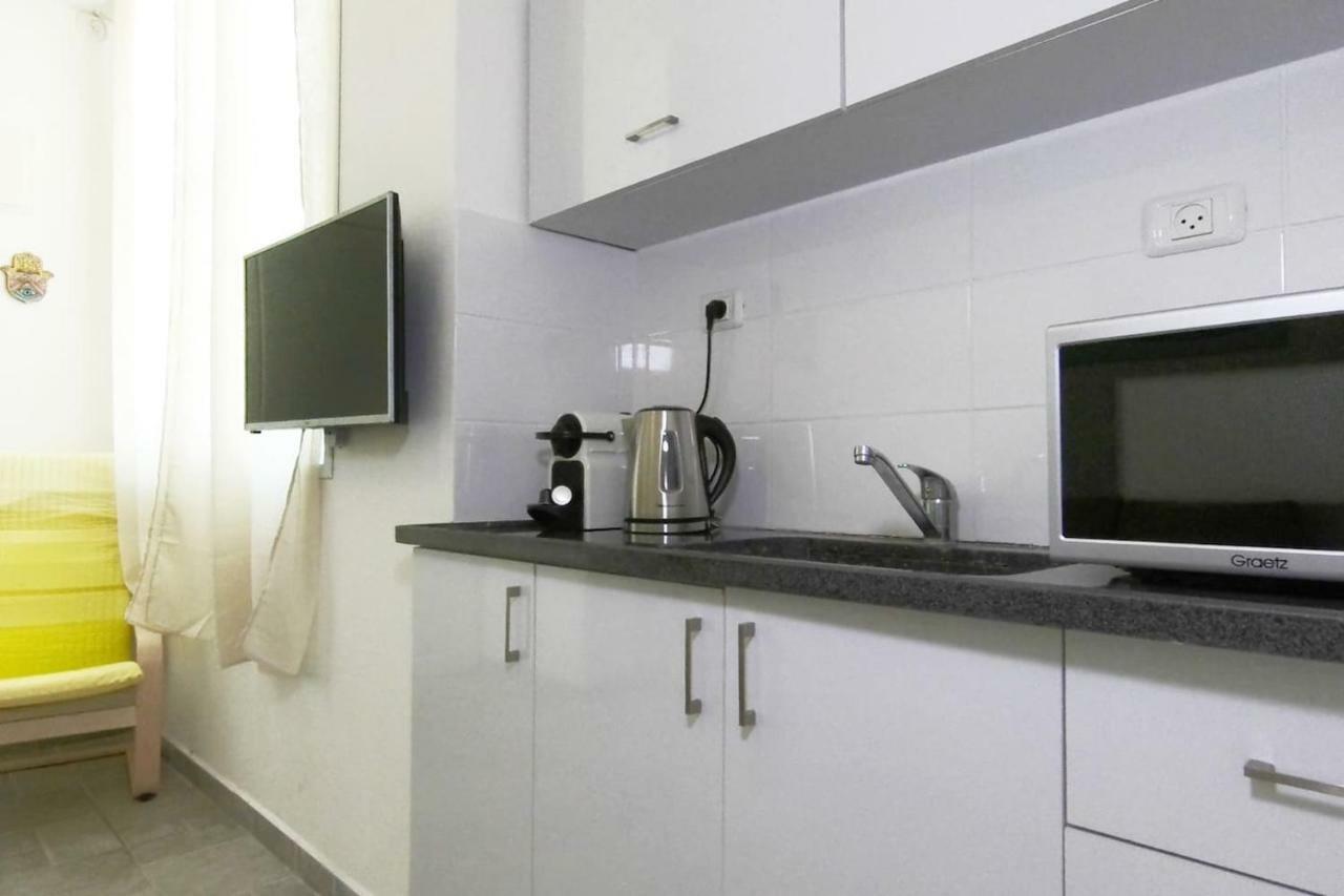 Trendy Apartments In The Heart Of Florentin With Free Netflix Τελ Αβίβ Εξωτερικό φωτογραφία