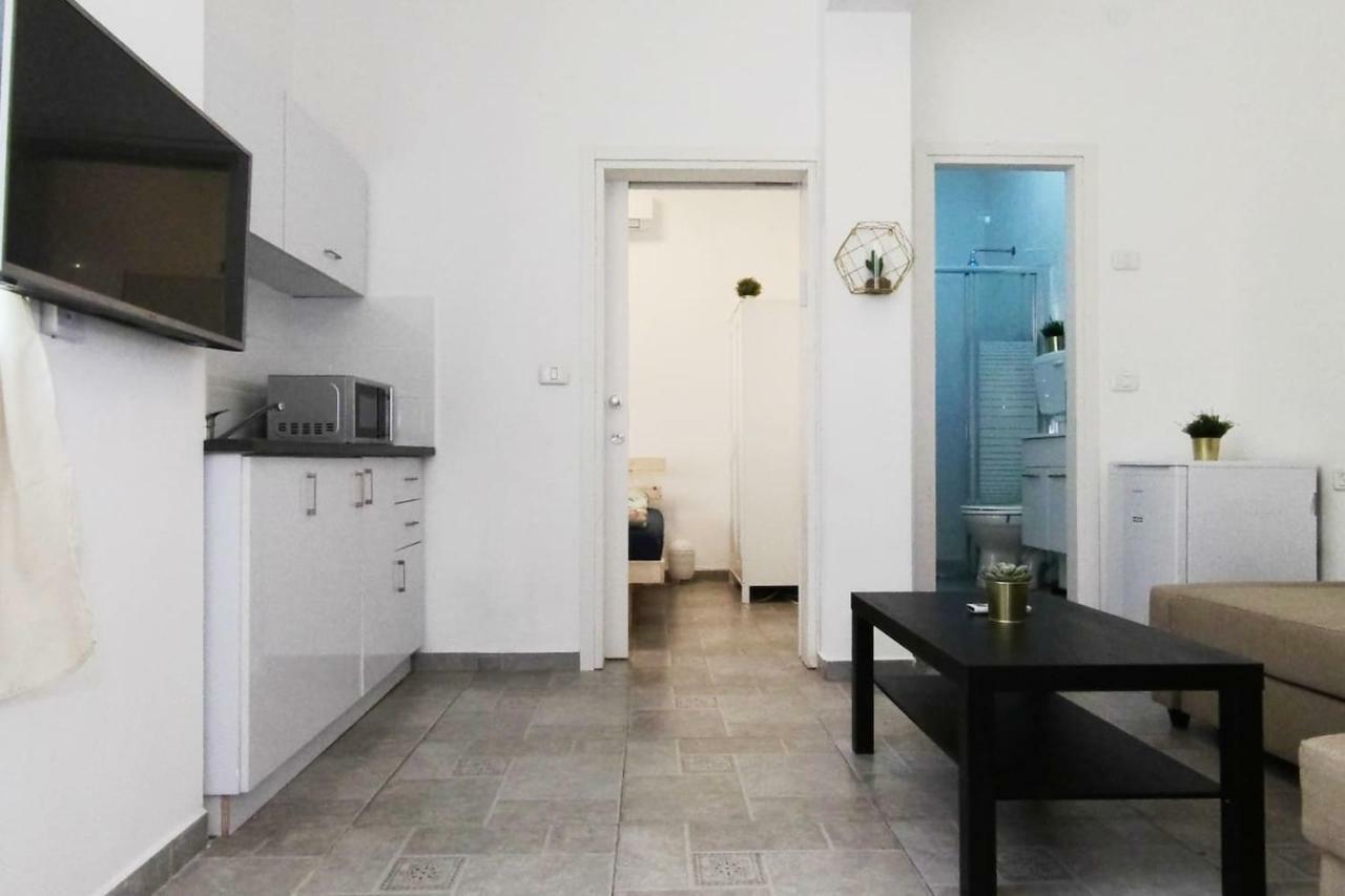 Trendy Apartments In The Heart Of Florentin With Free Netflix Τελ Αβίβ Εξωτερικό φωτογραφία